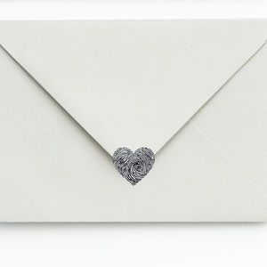 Vinyl Stickers Heart Shaped Thumb Print Quantity: 20